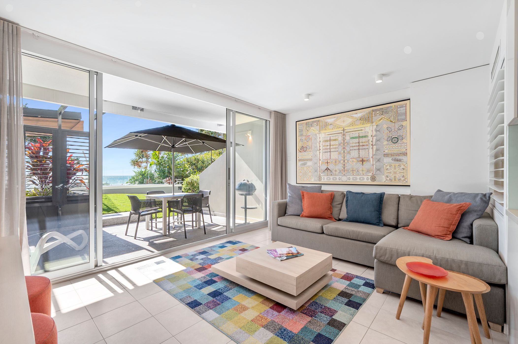 1 bedroom beachfront 71 Hastings